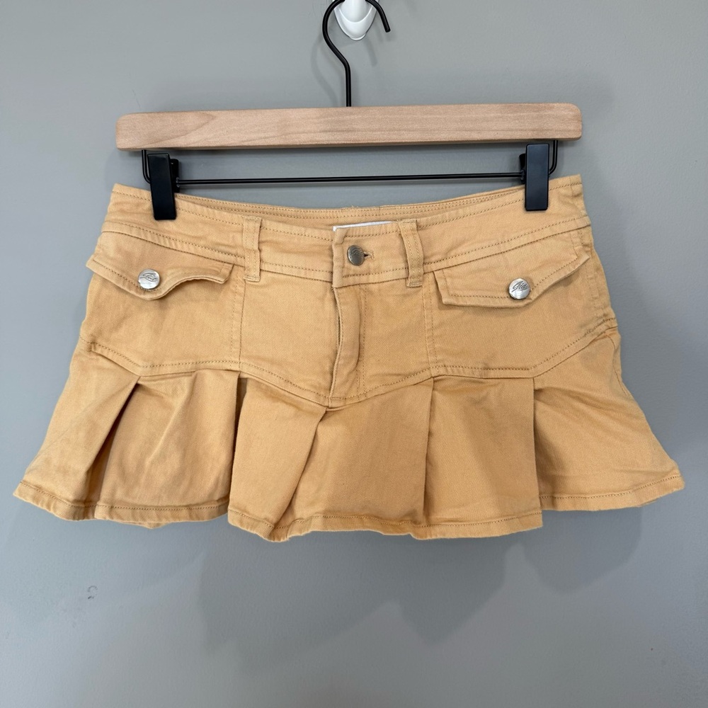 I.AM.GIA Taryn Beige/tan mini skirt  Y2K Clueless- pleated Size Small